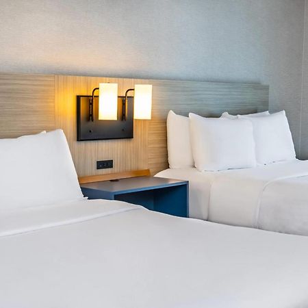 Comfort Inn Лаваль Экстерьер фото